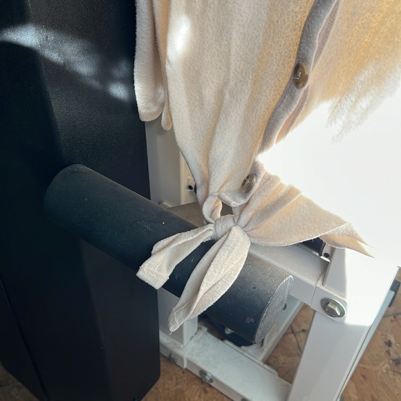 Gently used ultra soft layering sweater. Warm but not heavy. - Picture 4 of 5